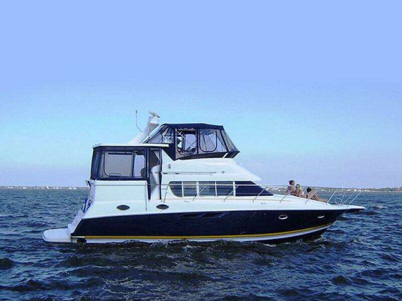 DUNAC S MINNI CONN III 42ft Silverton Yacht For Sale