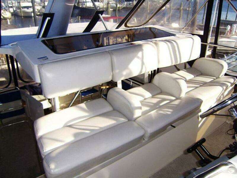 DUNAC S MINNI CONN III 42ft Silverton Yacht For Sale