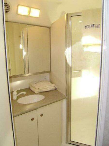 DUNAC S MINNI CONN III 42ft Silverton Yacht For Sale