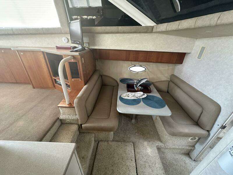 DUNAC S MINNI CONN III 42ft Silverton Yacht For Sale