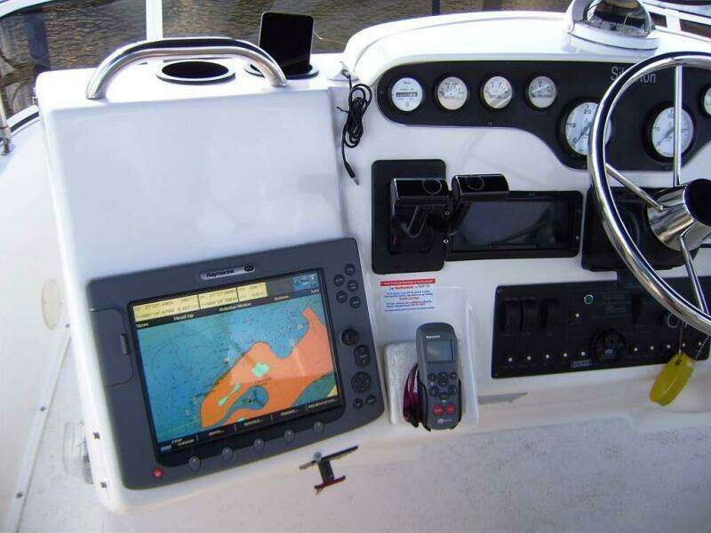 DUNAC S MINNI CONN III 42ft Silverton Yacht For Sale