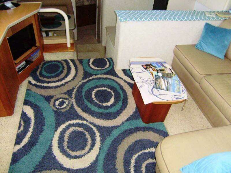 DUNAC S MINNI CONN III 42ft Silverton Yacht For Sale