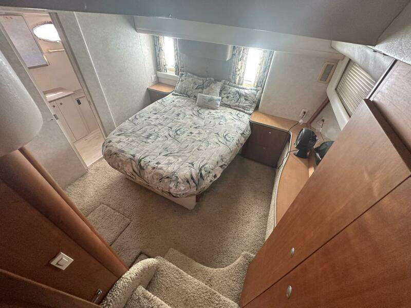 DUNAC S MINNI CONN III 42ft Silverton Yacht For Sale