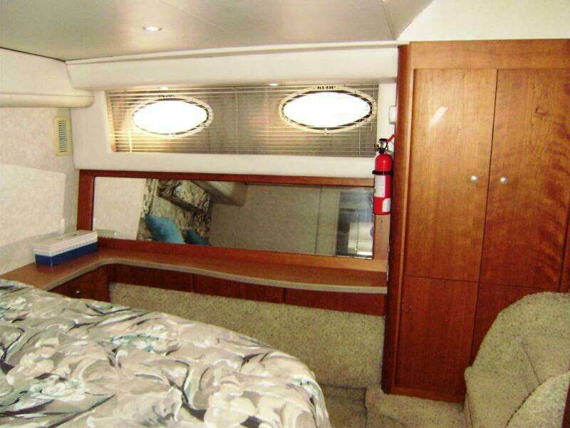 DUNAC S MINNI CONN III 42ft Silverton Yacht For Sale