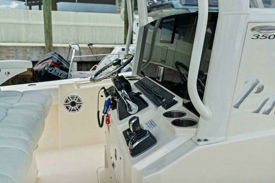 35ft Cobia Yacht For Sale