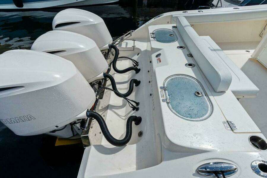 35ft Cobia Yacht For Sale