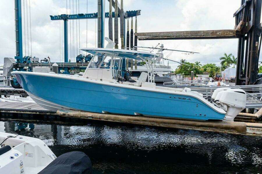35ft Cobia Yacht For Sale