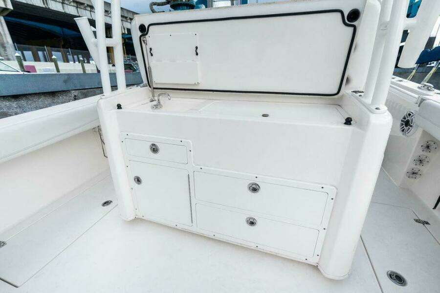 35ft Cobia Yacht For Sale