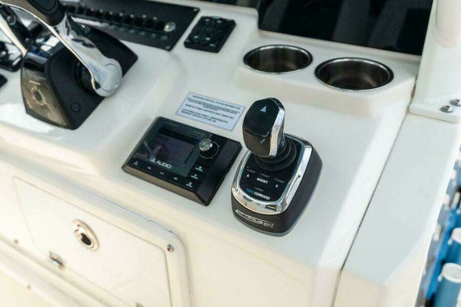 35ft Cobia Yacht For Sale