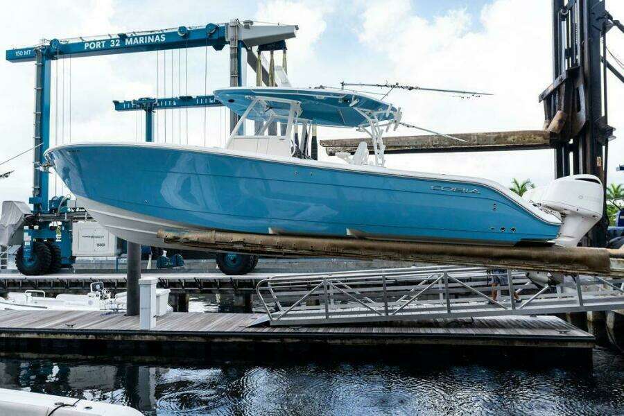 35ft Cobia Yacht For Sale