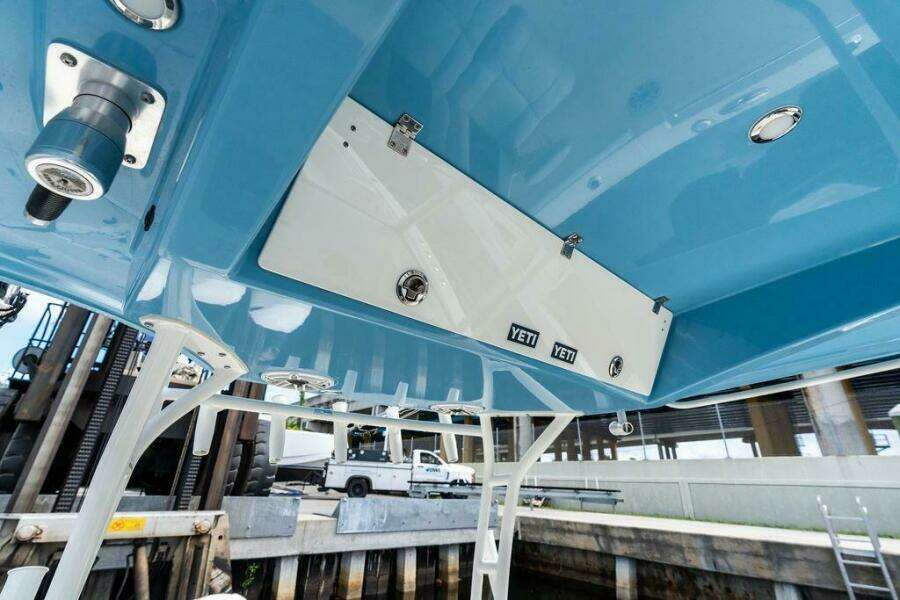 35ft Cobia Yacht For Sale