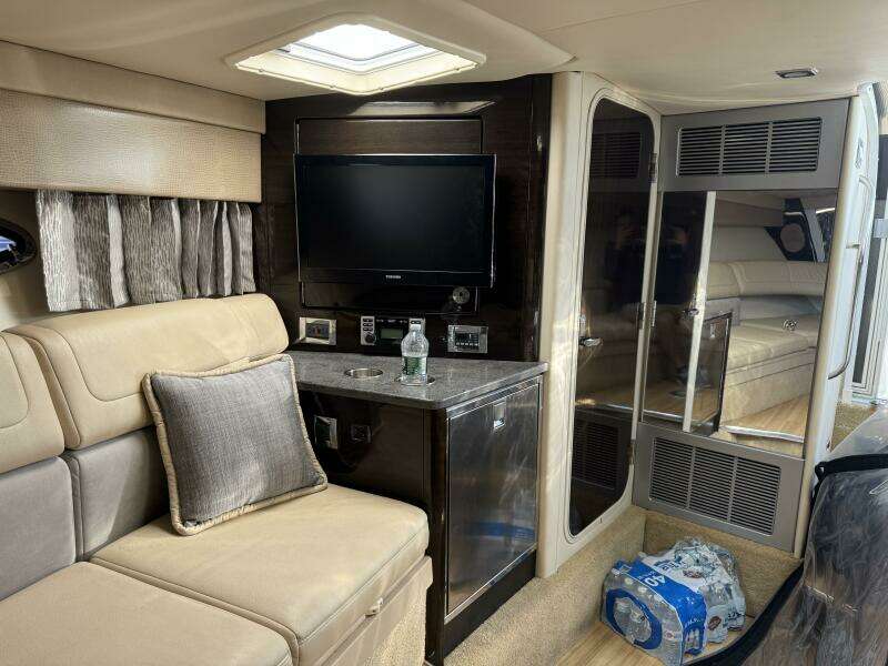 35ft Formula Yacht For Sale