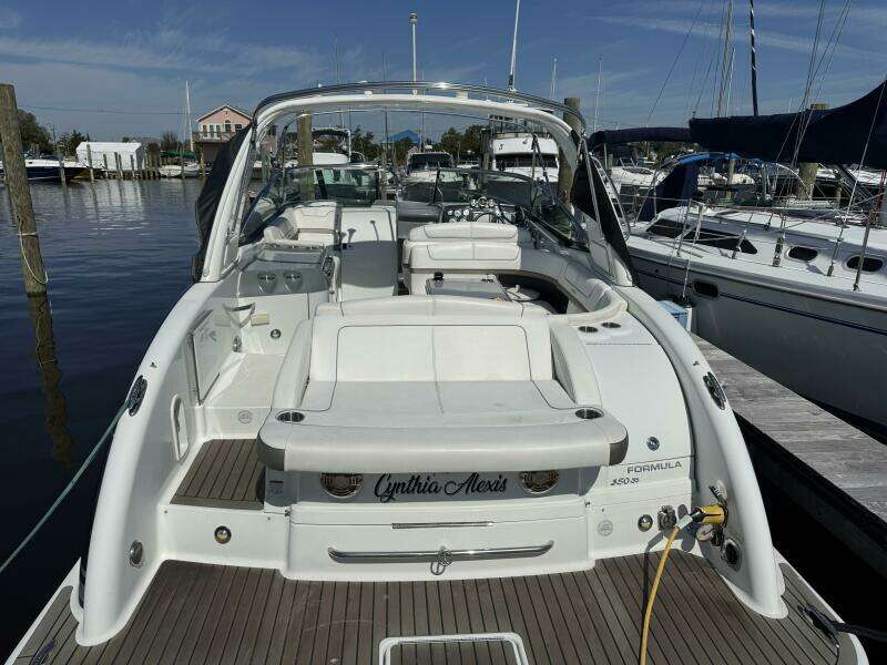 35ft Formula Yacht For Sale