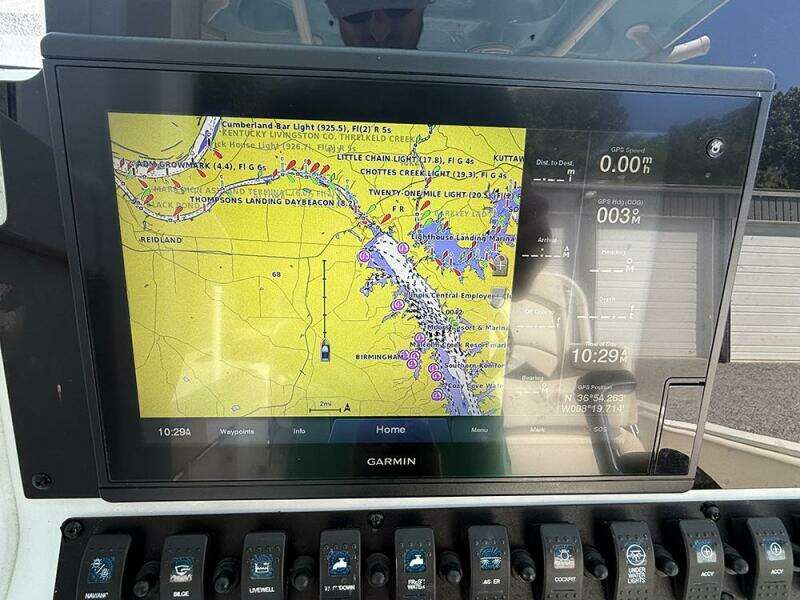 Garmin screen
