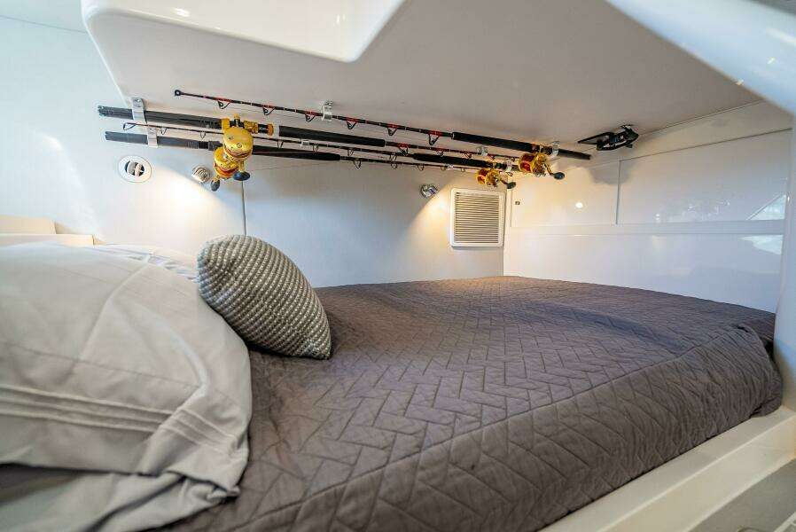 40ft Intrepid Yacht For Sale