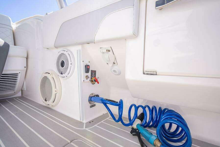 40ft Intrepid Yacht For Sale