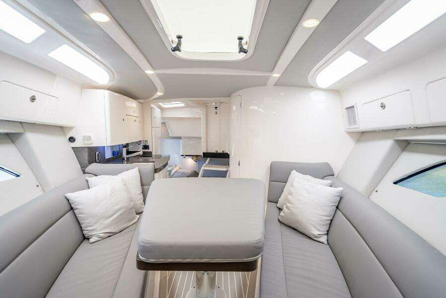 40ft Intrepid Yacht For Sale