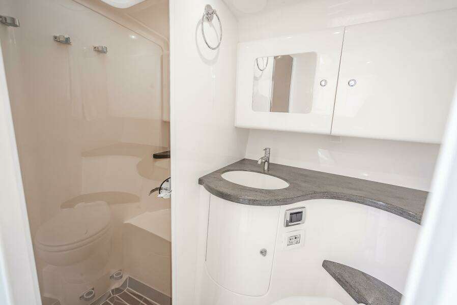 40ft Intrepid Yacht For Sale