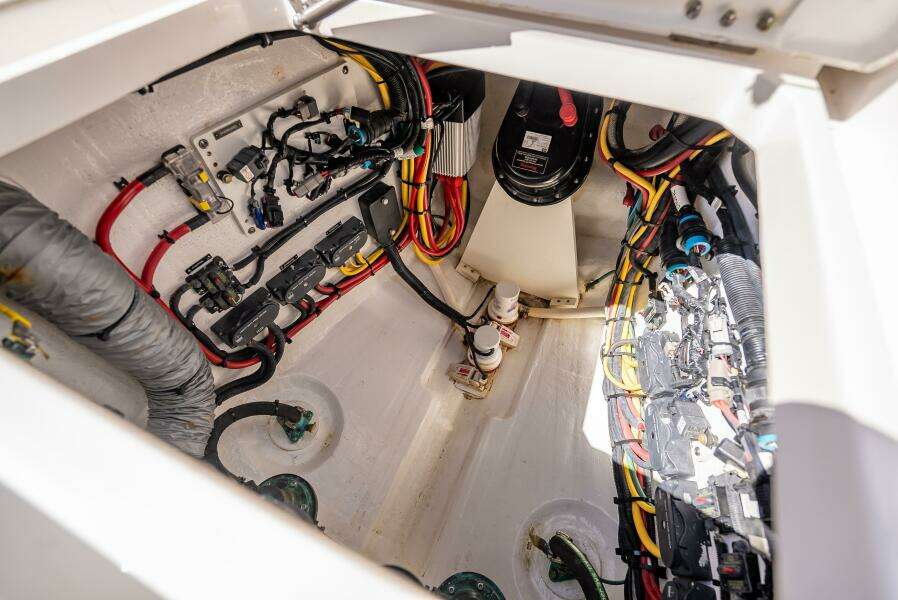40ft Intrepid Yacht For Sale