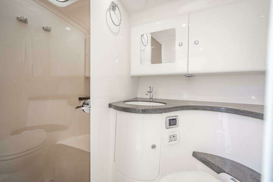 40ft Intrepid Yacht For Sale