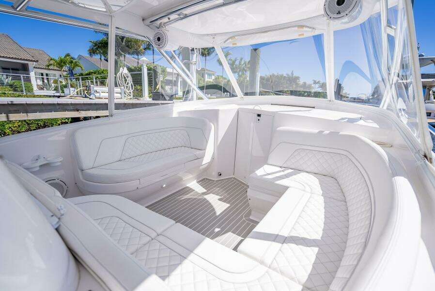 40ft Intrepid Yacht For Sale