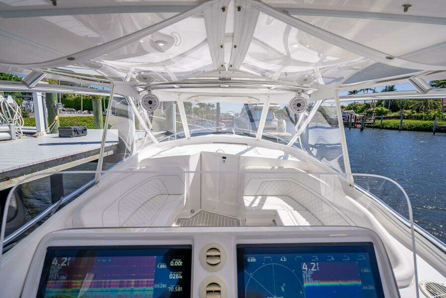 40ft Intrepid Yacht For Sale