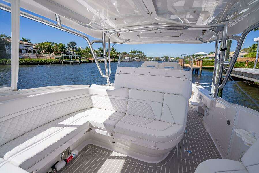 40ft Intrepid Yacht For Sale