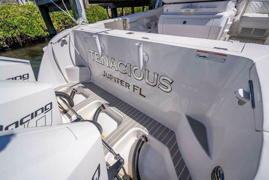 40ft Intrepid Yacht For Sale