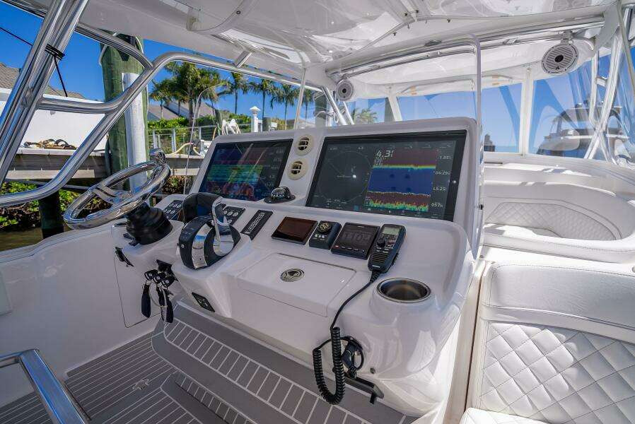 40ft Intrepid Yacht For Sale
