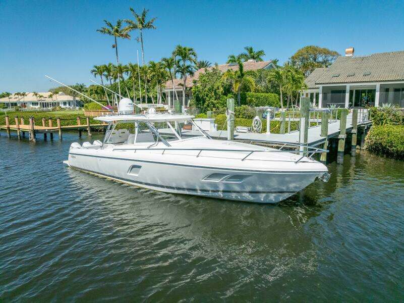 40ft Intrepid Yacht For Sale
