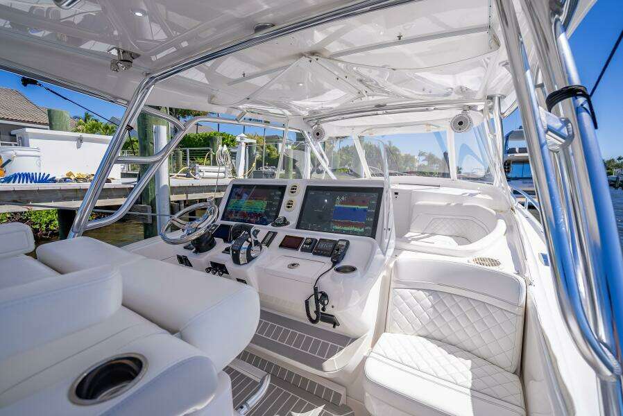 40ft Intrepid Yacht For Sale