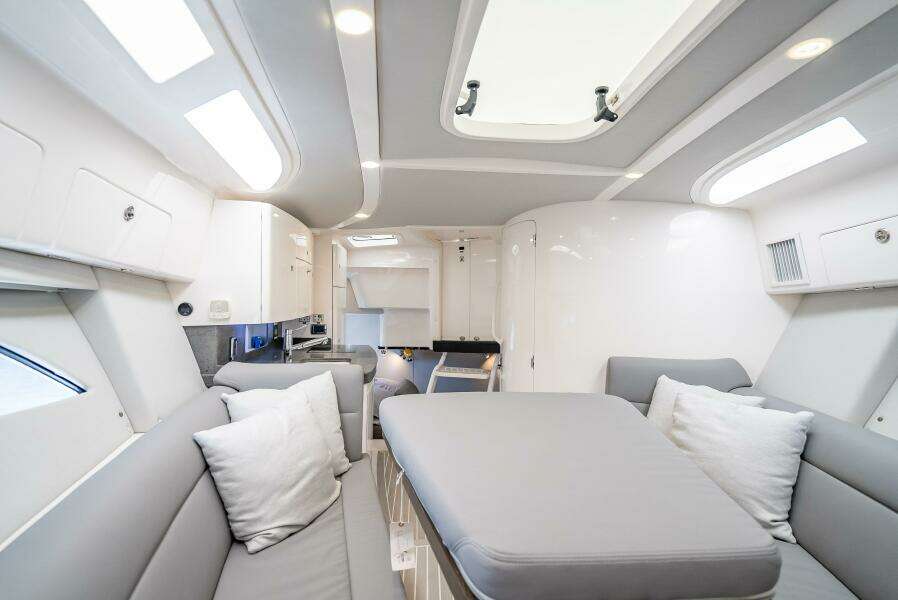 40ft Intrepid Yacht For Sale