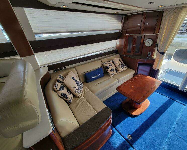 AQUAHOLIC 47ft Meridian Yacht For Sale