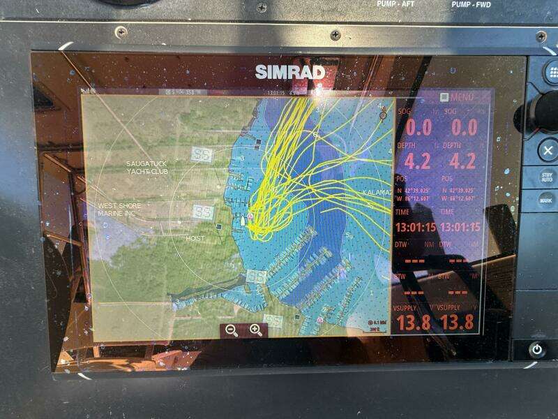 35ft Pursuit Yacht For Sale