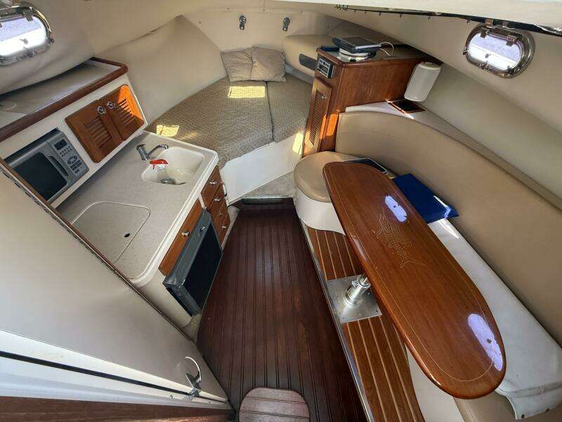 35ft Pursuit Yacht For Sale