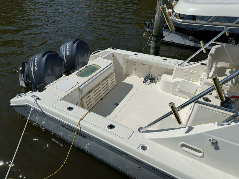 35ft Pursuit Yacht For Sale