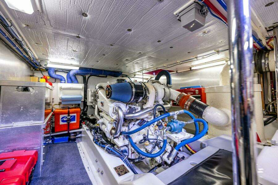Big Red 41ft American Tug Yacht For Sale