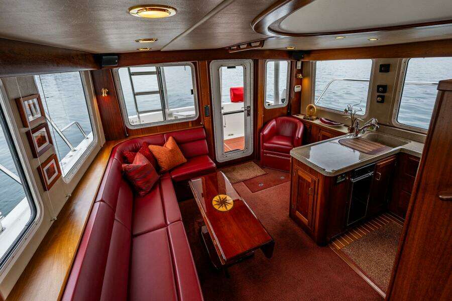 Big Red 41ft American Tug Yacht For Sale