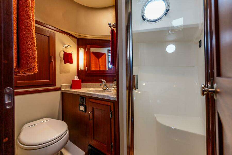 Big Red 41ft American Tug Yacht For Sale