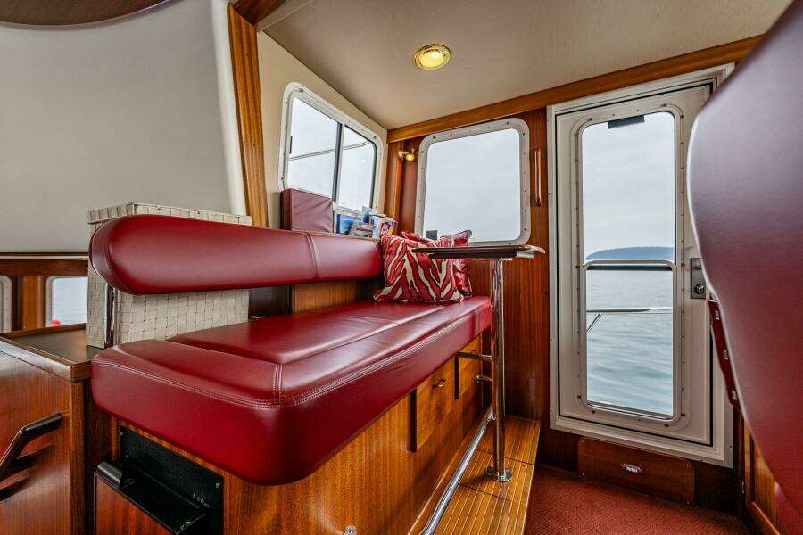 Big Red 41ft American Tug Yacht For Sale
