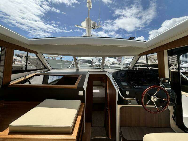 40ft Greenline Yacht For Sale