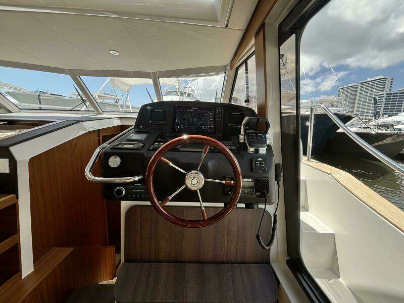 40ft Greenline Yacht For Sale