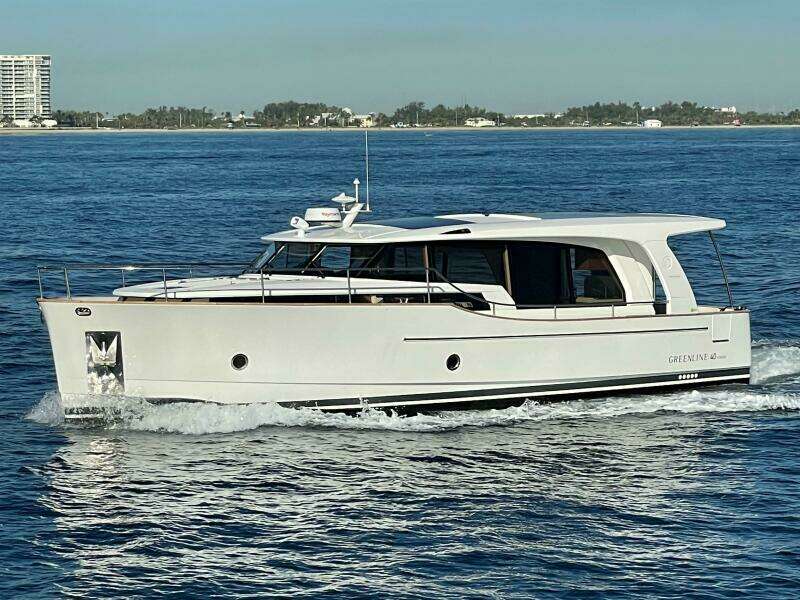 2024 Greenline 40 Hybrid