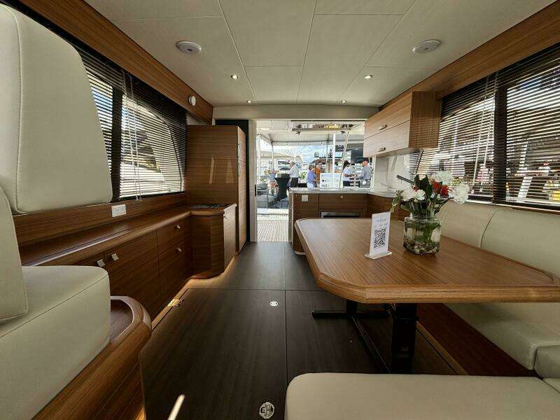 40ft Greenline Yacht For Sale
