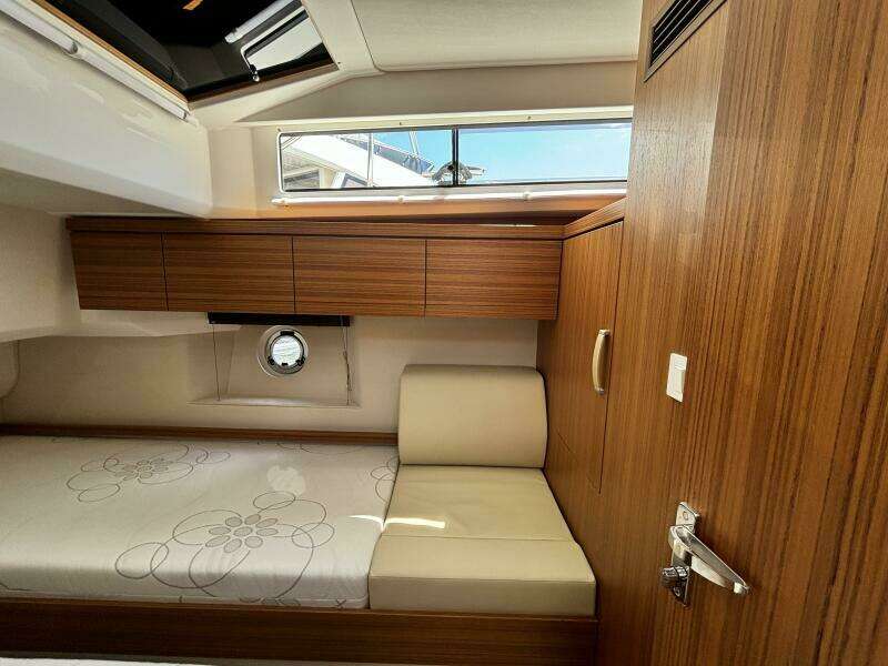 40ft Greenline Yacht For Sale