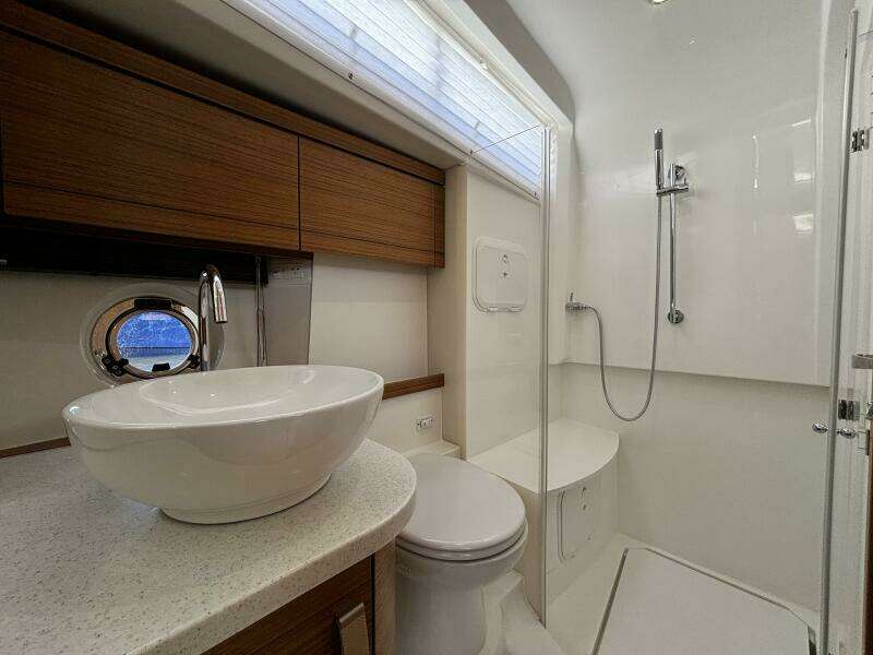 40ft Greenline Yacht For Sale