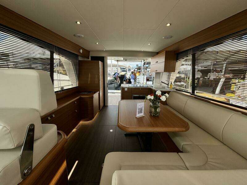 40ft Greenline Yacht For Sale