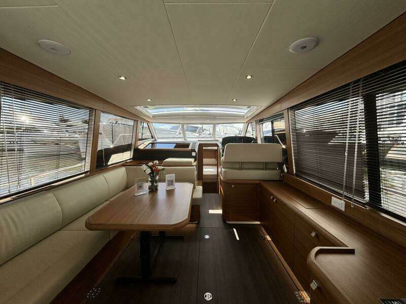 40ft Greenline Yacht For Sale