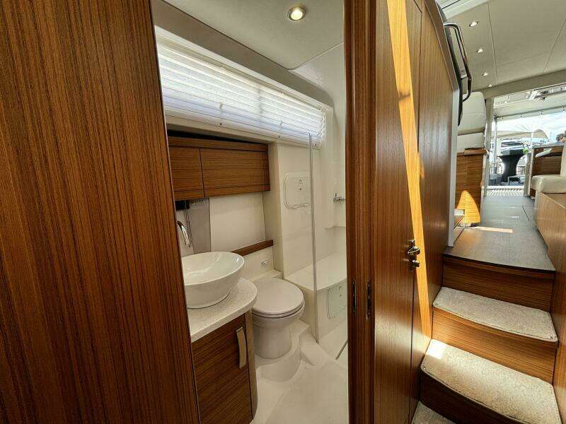 40ft Greenline Yacht For Sale