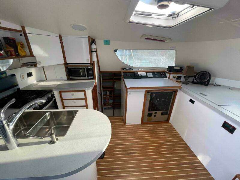 GALILEO 42ft Manta Yacht For Sale